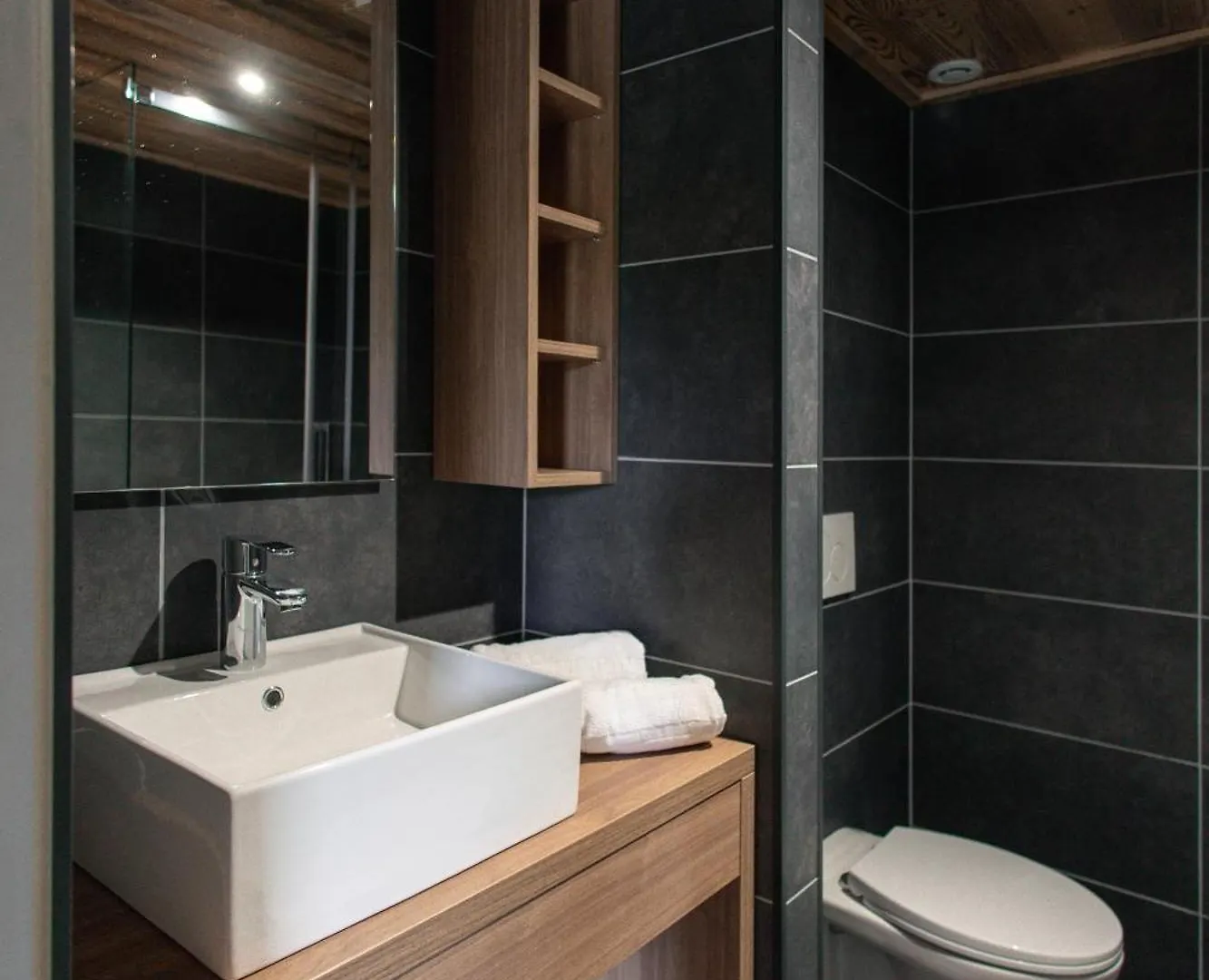 Les Lodges Du Lac Saint-Alban-de-Montbel 3*,  Frankrijk
