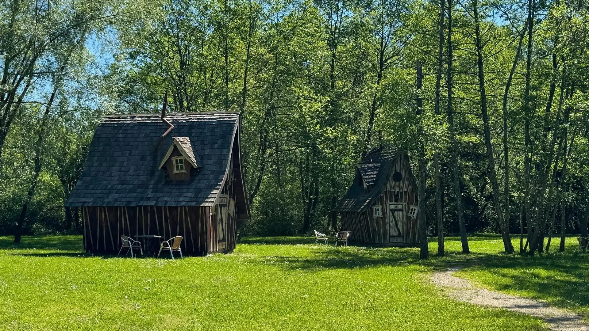 Les Lodges Du Lac Saint-Alban-de-Montbel Frankrijk