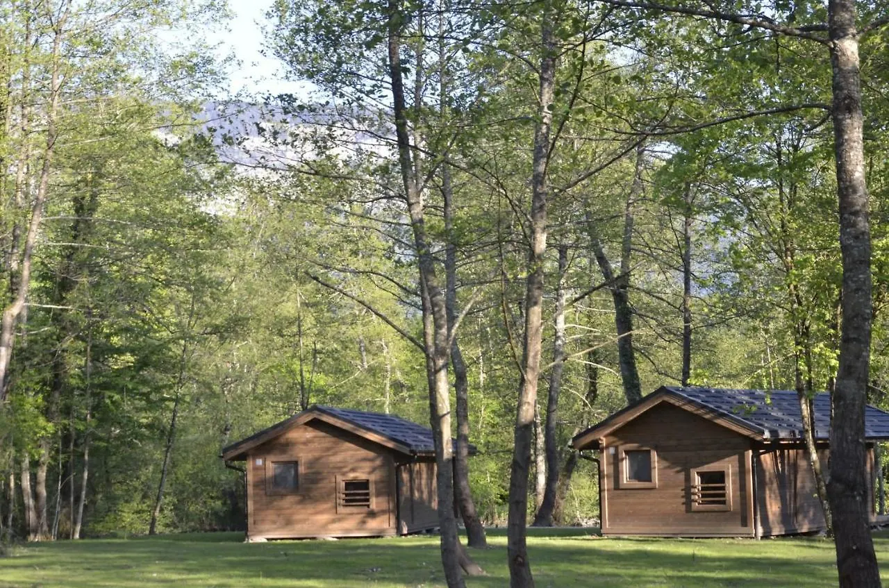 Les Lodges Du Lac Saint-Alban-de-Montbel